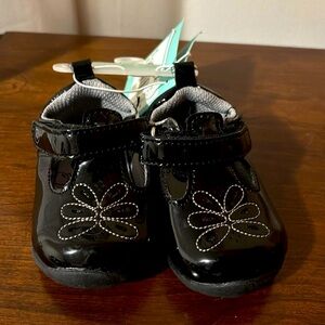 Life stride baby girl shoes size 3 NWT
